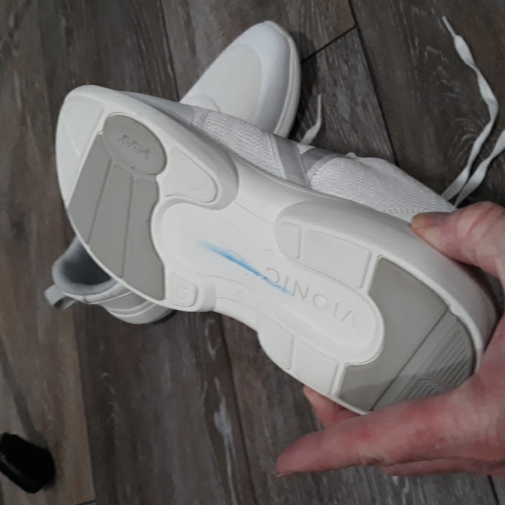Vionic Women's White Sneakers with Light Gray Accents - Picture 9 of 11